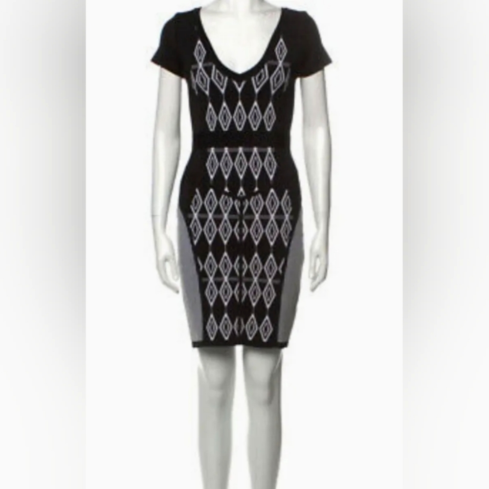 Saks Fifth Avenue Dress Red Label Black White Print Knit Bodycon Back Zi…